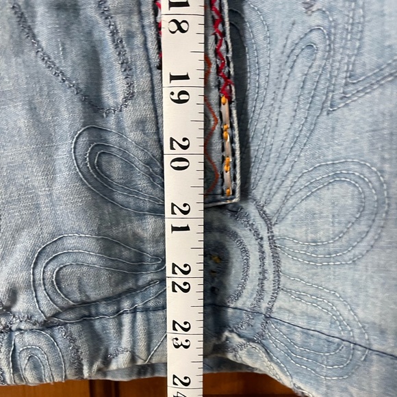 Chicos Embroidered Denim Jean Jacket 90s Embroidered Size 1 - Picture 4 of 6